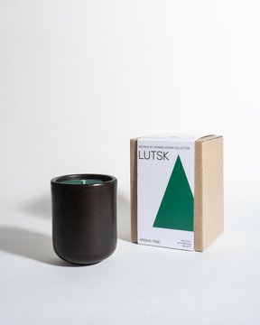 LUTSK candle with pine aroma